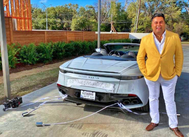 meet the only indian who owns a bugatti chiron super sport car