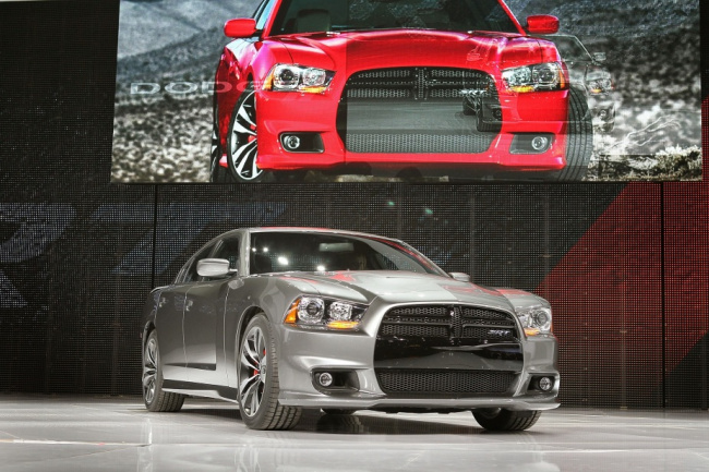 charger, dodge, used cars, 2013 dodge charger srt8: is the pre-facelift fighter worth your money?