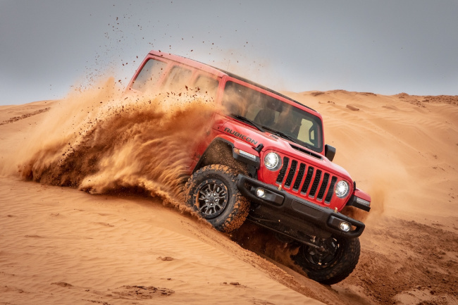 bronco, comparison, wrangler, is the jeep wrangler rubicon 392 $10,000 better than the ford bronco raptor?