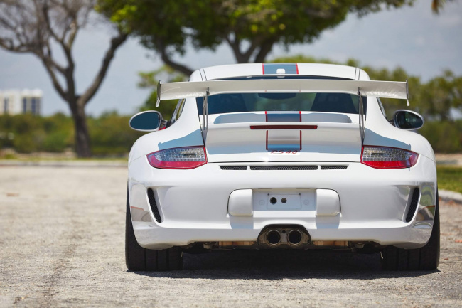handpicked, sports, american, news, muscle, newsletter, classic, client, modern classic, europe, features, luxury, trucks, celebrity, off-road, exotic, asian, italian, pcarmarket is selling a phenomenal porsche 997 gt3 rs 4.0 with only 202 miles