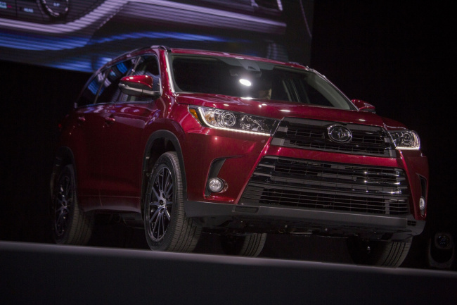 rav4, small midsize and large suv models, toyota, the best toyota suvs with the lowest depreciation over 5 years