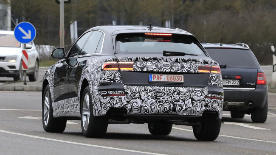 Audi Q8 facelift (camouflaged) - rear