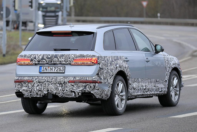audi, car news, prestige cars, spy pics, another facelift for audi q7 coming