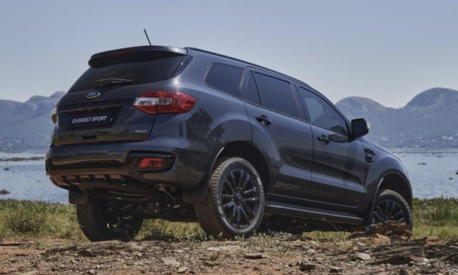 driven: ford everest sport 2,0 sit 4wd at