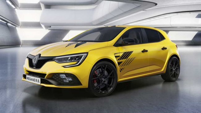honda civic, renault megane, honda civic 2023, renault megane 2023, honda news, renault news, honda hatchback range, renault hatchback range, hatchback, electric cars, industry news, showroom news, hot hatches, small cars, electric, green cars, prestige & luxury cars, au revoir! french hot hatch bids adieu as 2023 renault megane rs ultime pricing and features confirmed