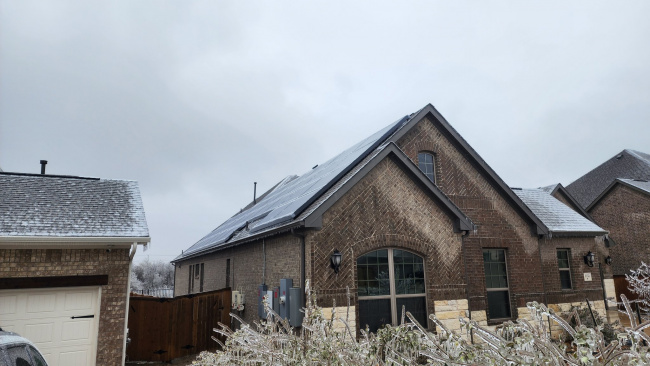 Tesla Powerwalls help over 3,700 homes keep the lights on during TX winter storm