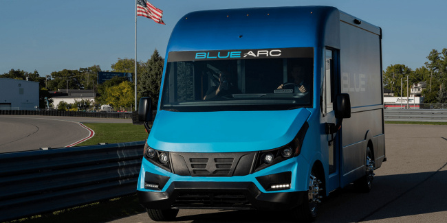 blue arc, charlotte, electric transporters, michigan, the shyft group, shyft to manufacture blue arc delivery trucks in michigan