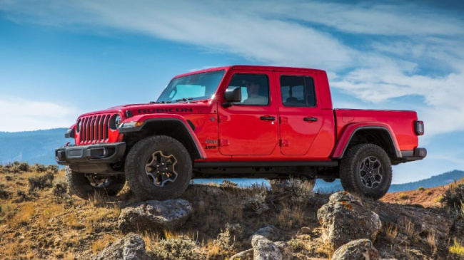 consumer reports, gladiator, jeep, trucks, only 1 new midsize truck is very unreliable, says consumer reports