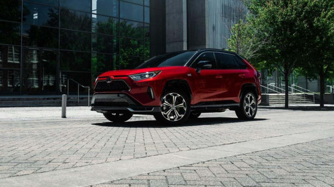 over 16,000 2021 toyota rav4 primes recalled because hybrid system may shut down while driving