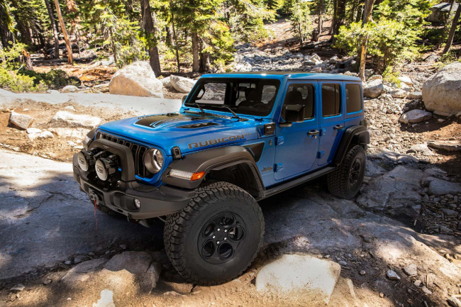 jeep celebrates 20 years of wrangler rubicon by putting a grille inside a grille