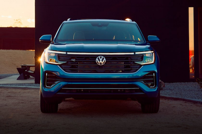 reveal, interior, 2024 vw atlas and atlas cross sport facelift ditches the vr6 for new high-power turbo-four