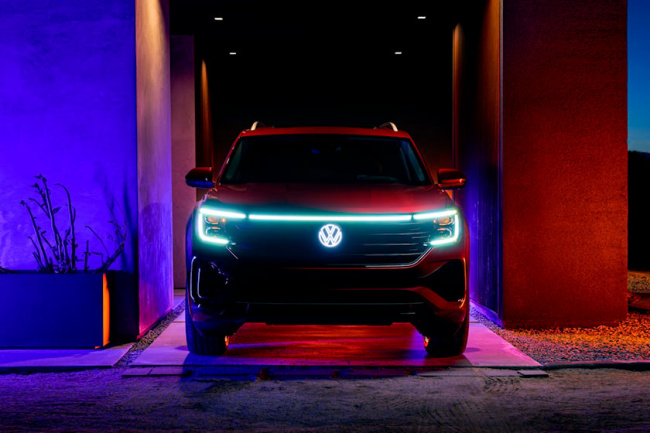 reveal, interior, 2024 vw atlas and atlas cross sport facelift ditches the vr6 for new high-power turbo-four