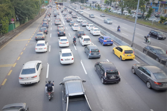 driving license, jabatan pengangkutan jalan, malaysia, road tax, road transport department, government to phase out display of road tax, and driving license for private vehicles
