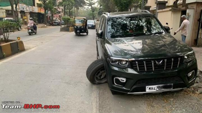 My Scorpio-N tyre hits divider & gets completely dislodged from the SUV, Indian, Member Content, Mahindra, Mahindra Scorpio N, Tyre, wheel, Tyre Burst