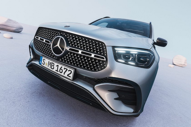 2024 mercedes-benz gle-class plug-in hybrid first look review: plug in to luxury