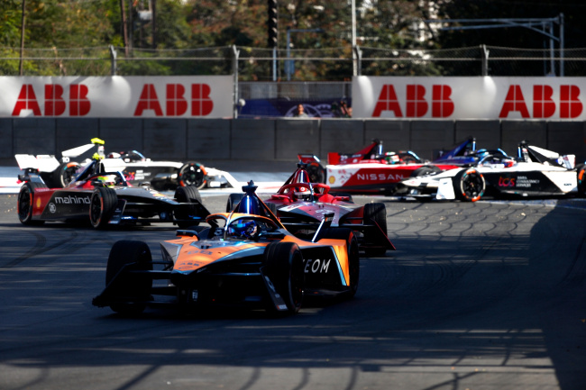 winners and losers from formula e’s first race in india