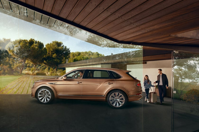 technology, offbeat, lose an hour in bentley's augmented reality configurator