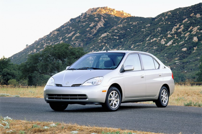 industry news, government, nhtsa might force owners of evs from 1998 to make their cars louder