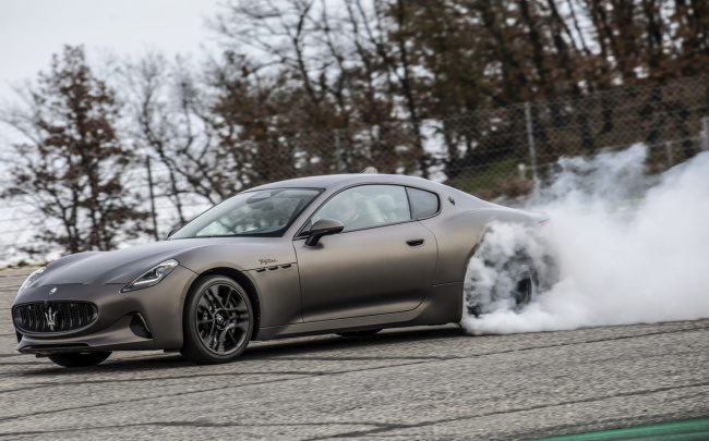 coupe, coupes, electric cars, first drive, folgore, granturismo, maserati, maserati granturismo 2023 review: power and beauty mix with comfort and even electricity for the new italian gt