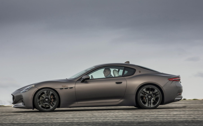coupe, coupes, electric cars, first drive, folgore, granturismo, maserati, maserati granturismo 2023 review: power and beauty mix with comfort and even electricity for the new italian gt