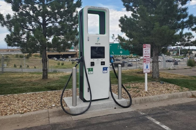 technology, research shows electric charging stations in america are facing major problems