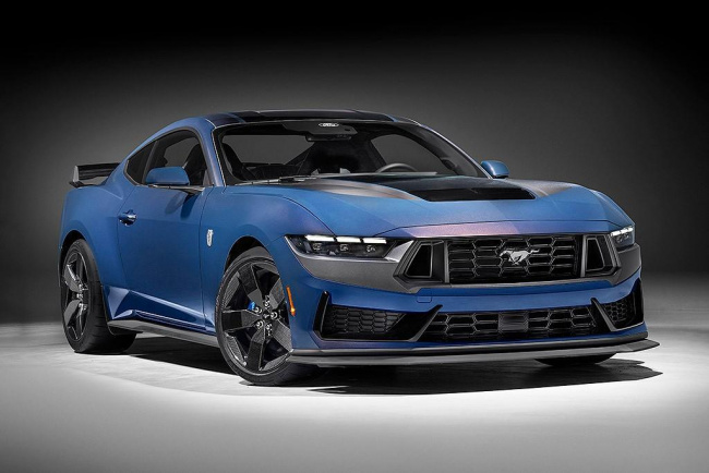 ford, mustang, car news, coupe, performance cars, 2024 ford mustang dark horse revealed with aussie carbon wheels