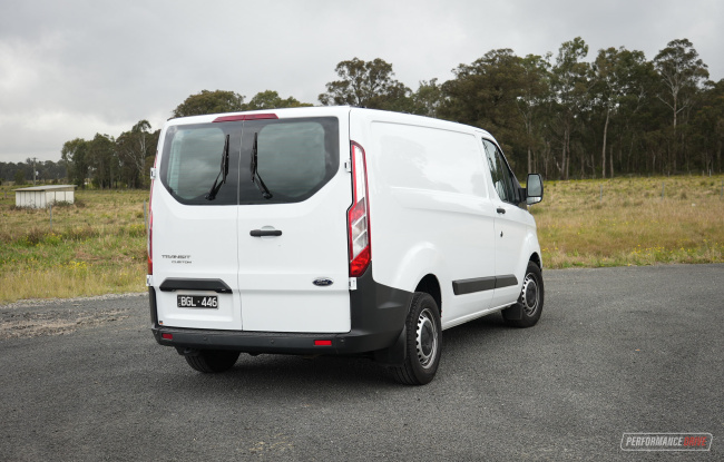 2023 ford transit custom 340s review (video)