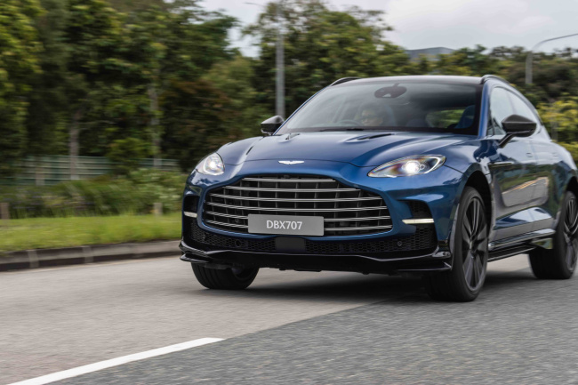 astonmartin, dbx, 707, astonmartindbx707, suv, aston martin, aston martin dbx 707, aston martin dbx, suv, 2022 aston martin dbx 707 review : the emperor’s new trainers
