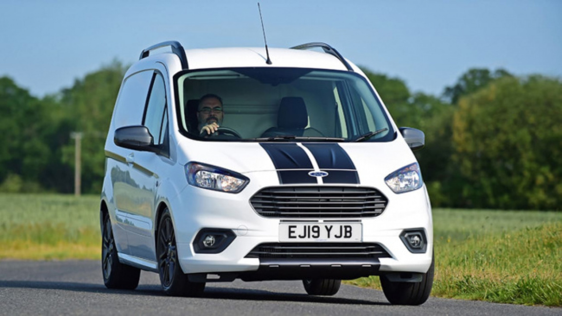 Ford Transit Courier - front