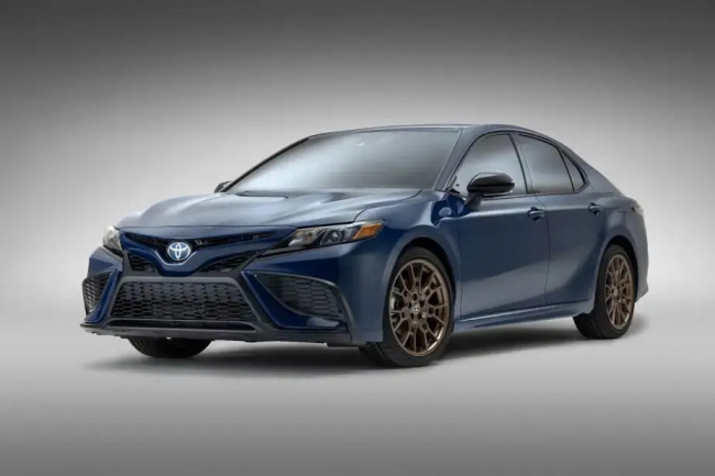 will the 2024 toyota camry get a new design?