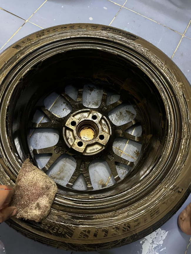 DIY: Deep cleaning my Honda City's alloy wheels & brake calipers, Indian, Member Content, Honda City, Alloy wheels
