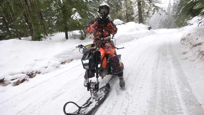 Watch These Guys Turn A Grom Into A Terrible Snowbike With This $200 Kit