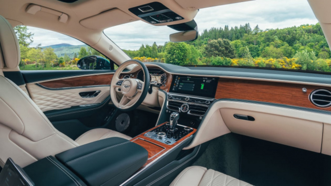 Bentley Flying Spur Hybrid - interior