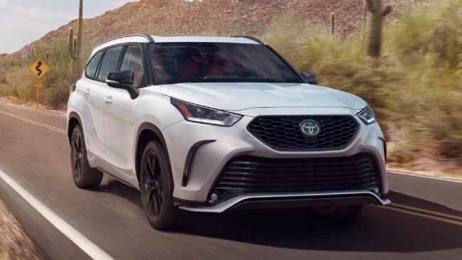 highlander, toyota, 3 reasons to buy the 2023 toyota highlander and 3 reasons you may want to pass