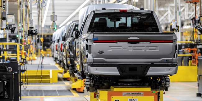 battery cells, electric pickups, f-150, ford, sk on, ford pauses f-150 production due to battery issues