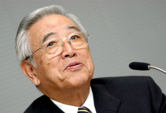 general motors, lexus, toyota, toyota’s global brand figurehead shoichiro toyoda dead at 97