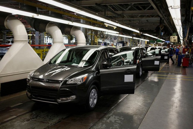 ford, recall, ford stops 2nd assembly plant in a week over electric problems-and another recall