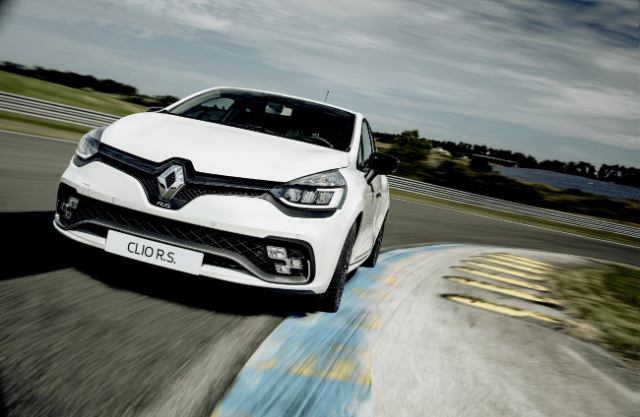 everything you need to know about the renault clio r.s.