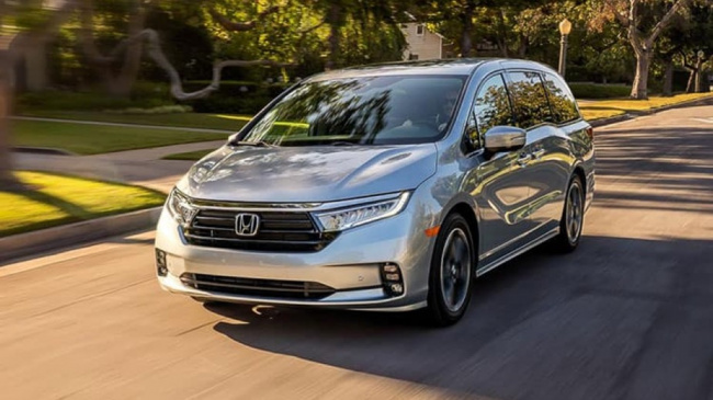 honda, minivan, odyssey, the 2023 honda odyssey offers the most bang for the buck
