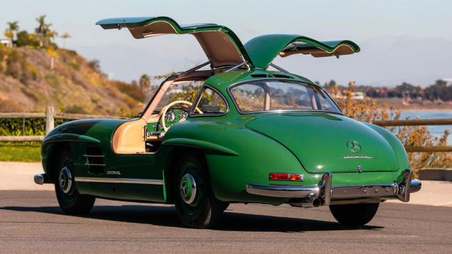 handpicked, classic, american, news, muscle, newsletter, sports, client, modern classic, europe, features, luxury, trucks, celebrity, off-road, exotic, asian, motorcycle, german, rare mercedes gullwing selling at mecum auction’s glendale