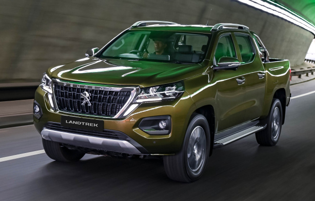 ford, isuzu, jeep, mahindra, mazda, mitsubishi, nissan, peugeot, toyota, volkswagen, most powerful bakkies you can buy in south africa right now