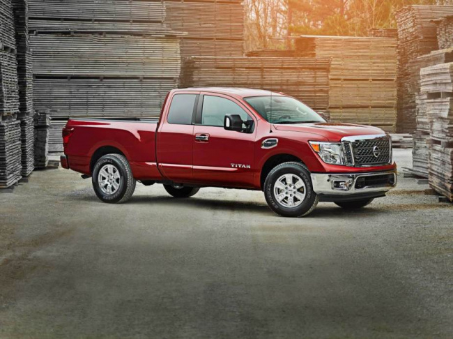 nissan, titan, trucks, the 2018 nissan titan is a used full-size pickup truck you should avoid