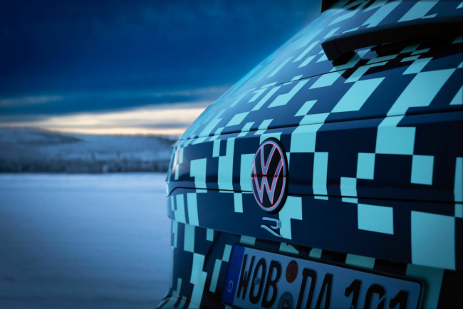 autos volkswagen, facelifted vw touareg undergoes final tests in arctic circle