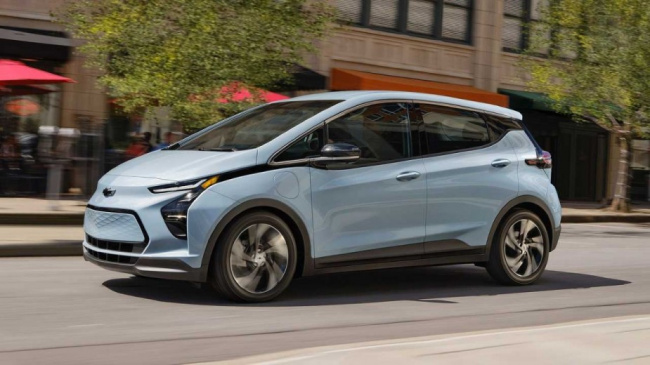 bolt euv, chevrolet, small midsize and large suv models, the 2023 chevy bolt euv delivers the most bang for the buck, according to u.s. news