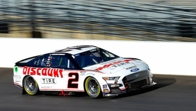 Discount Tire Extends With Team Penske