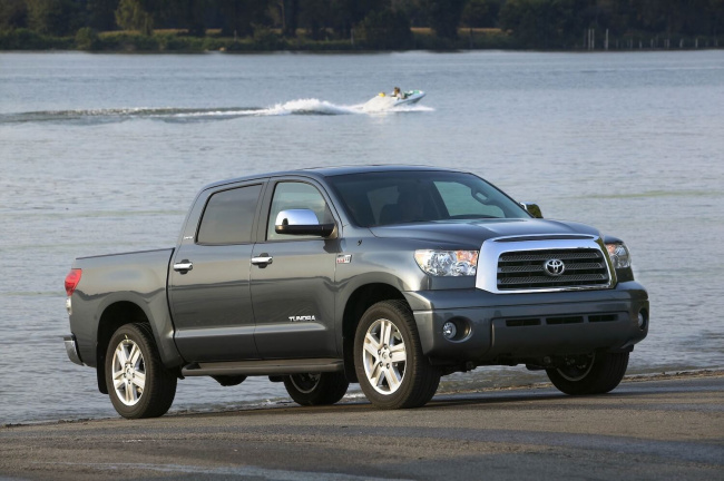 toyota, trucks, tundra, 3 common toyota tundra problems you can fix yourself, according to a mechanic