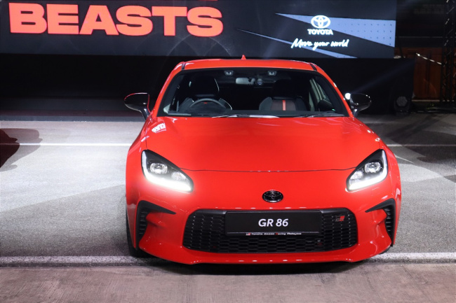 gazoo racing, malaysia, toyota, toyota gr, umw toyota motor, 2023 toyota gr86 launched in malaysia; manual and auto options