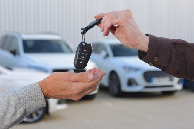 company car, leasing, car finance, which car finance option is best for my business?