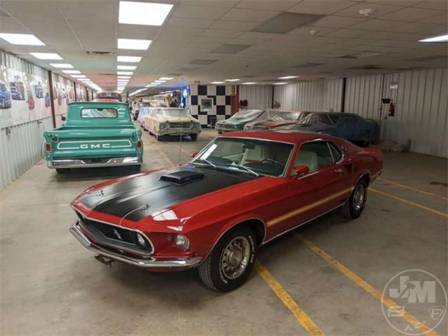 handpicked, muscle, american, news, newsletter, sports, classic, client, modern classic, europe, features, luxury, trucks, celebrity, off-road, exotic, asian, italian, awesome 1969 and 1970 mustang fastbacks are selling this weekend in stanton, texas