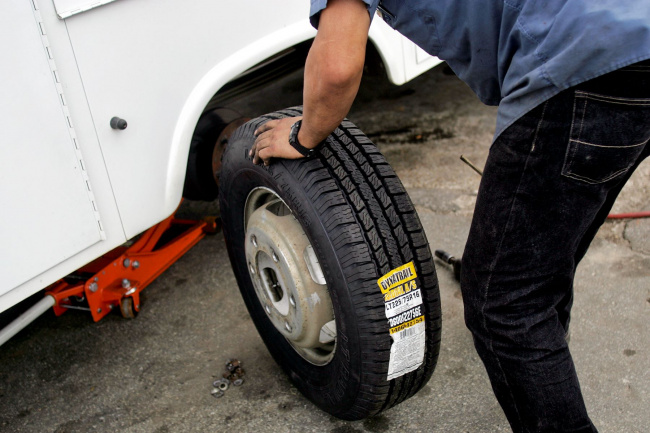 custom, modifications, trucks, is the ‘carolina squat’ an illegal car modification?